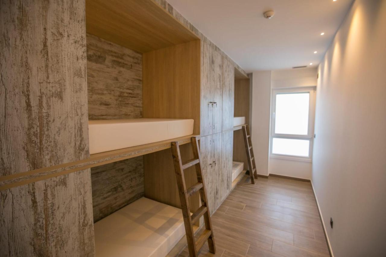 Thostel Santiago de Compostela Ngoại thất bức ảnh