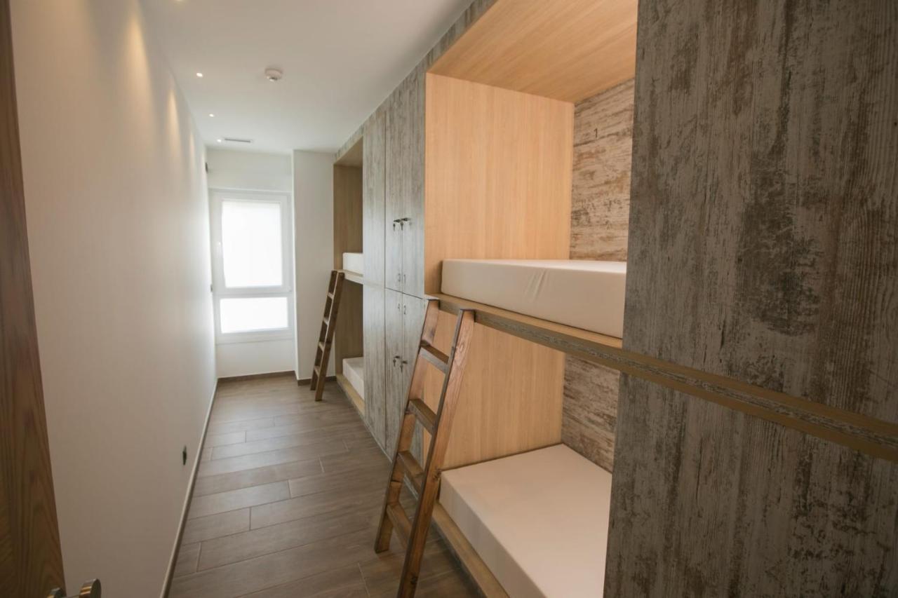 Thostel Santiago de Compostela Ngoại thất bức ảnh