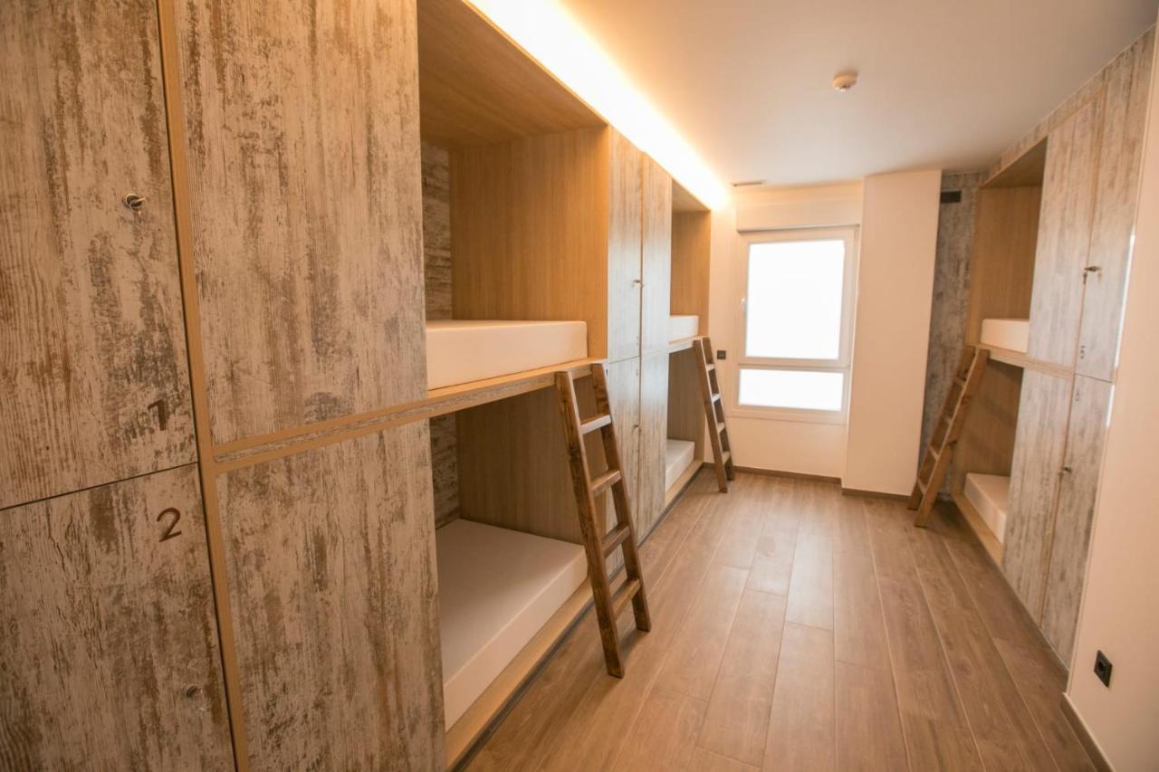 Thostel Santiago de Compostela Ngoại thất bức ảnh